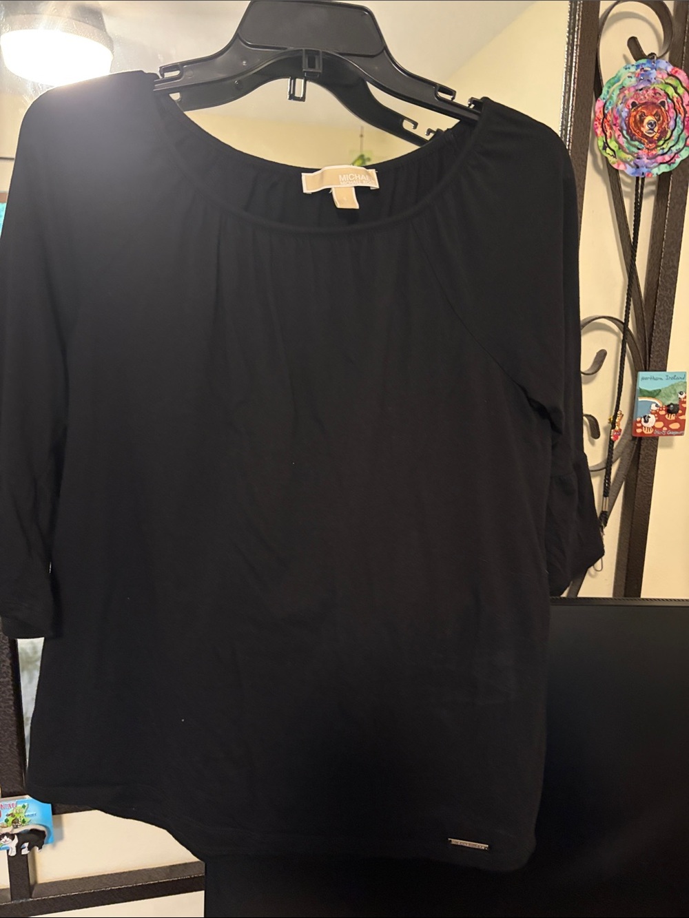 MICHAEL Michael Kors Black Scoop-Neck Long Sleeve Tee
